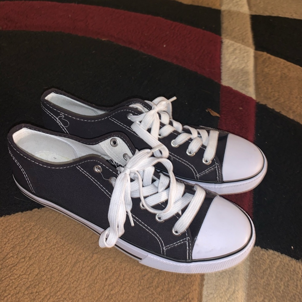 BRAND NEW NEVER WORN unisex OT Revolution Shoes - Picture 2 of 5